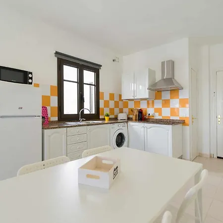 Appartement Mahostly Comillas Sc *